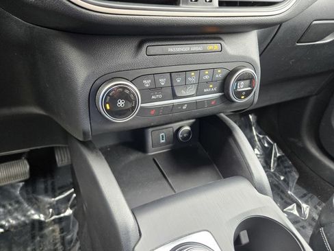 Used 2020 Ford Escape SEL AWD/4WD image 10