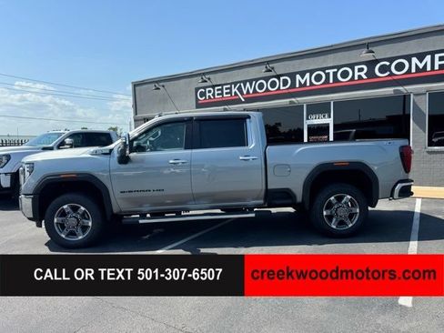 Used 2025 GMC Sierra 2500 SLT w/ SLT Premium Package AWD/4WD image 6