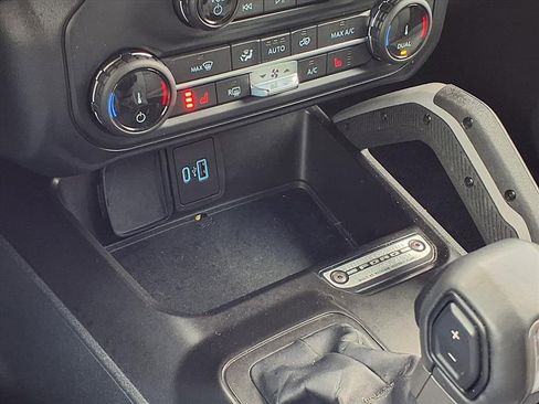 Used 2022 Ford Bronco Outer Banks image 14