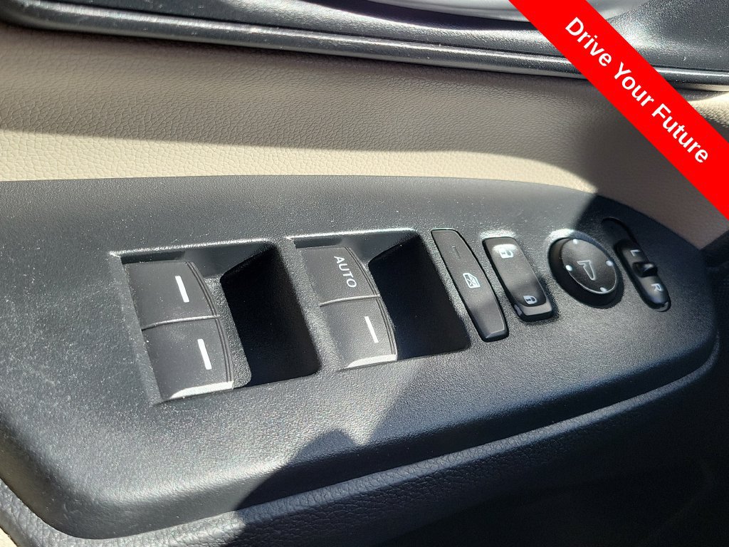 Used 2019 Honda CR-V LX image 16