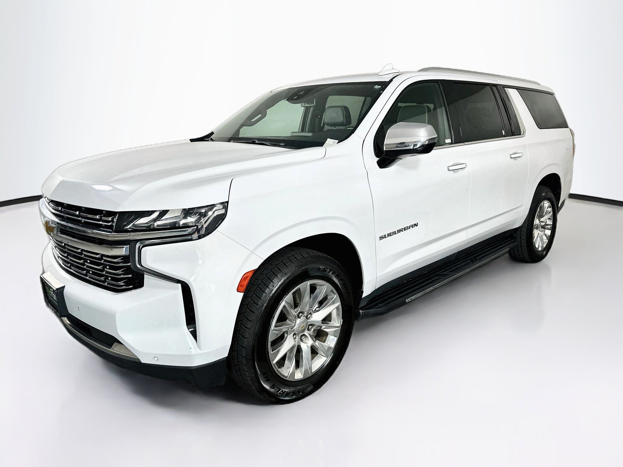 Used 2023 Chevrolet Suburban Premier AWD/4WD image 3