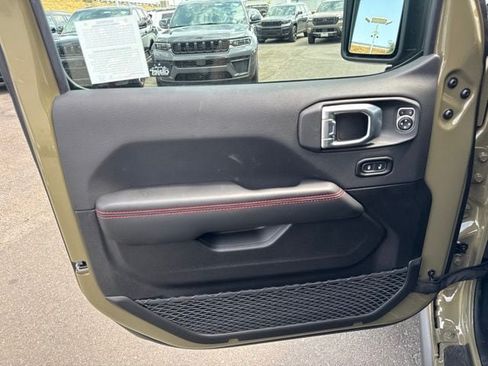 New 2026 Jeep Gladiator Rubicon w/ Safety Group AWD/4WD image 10