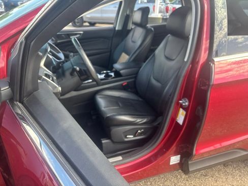 Used 2015 Ford Edge Titanium w/ Equipment Group 301A AWD/4WD image 20