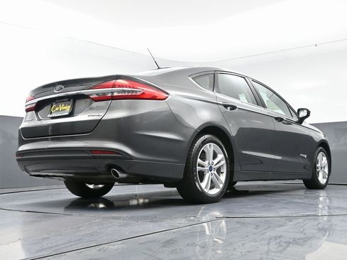 Used 2018 Ford Fusion S image 49