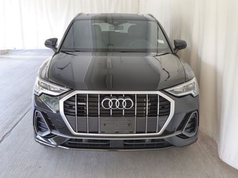 Used 2023 Audi Q3 2.0T Premium AWD/4WD image 4