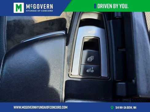 Used 2017 Mercedes-Benz SL 550 image 35