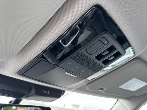 New 2026 Mitsubishi Outlander AWD image 22