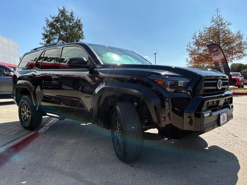 Used 2025 Toyota 4Runner SR5 RWD image 4