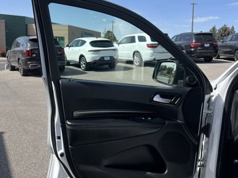 Used 2024 Dodge Durango SXT image 24