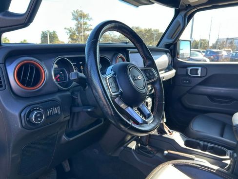 Used 2021 Jeep Gladiator Mojave AWD/4WD image 17