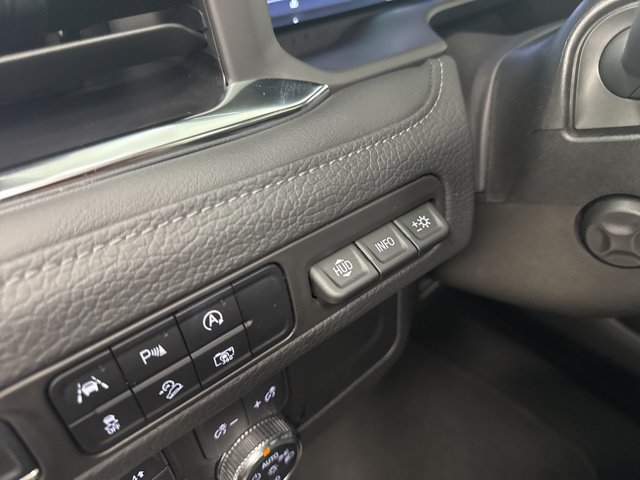 Used 2024 GMC Yukon Denali AWD/4WD image 12