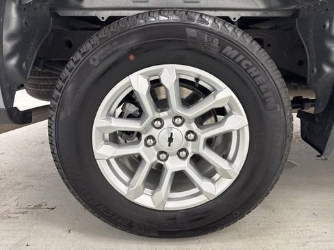 Used 2026 Chevrolet Silverado 1500 RST AWD/4WD image 35