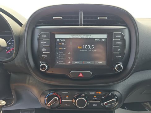 Used 2021 Kia Soul LX FWD image 18