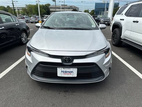 Certified 2023 Toyota Corolla LE w/ Carpet Mat Package (TMS) FWD image 2