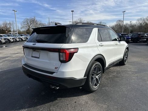 New 2025 Ford Explorer ST image 3