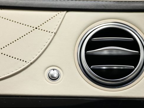 Used 2018 Mercedes-Benz Maybach S 560 4MATIC image 93