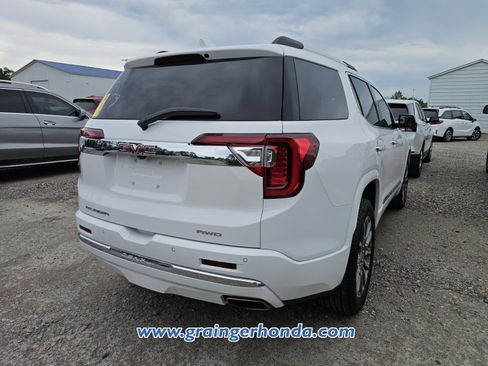 Used 2023 GMC Acadia Denali AWD/4WD image 6