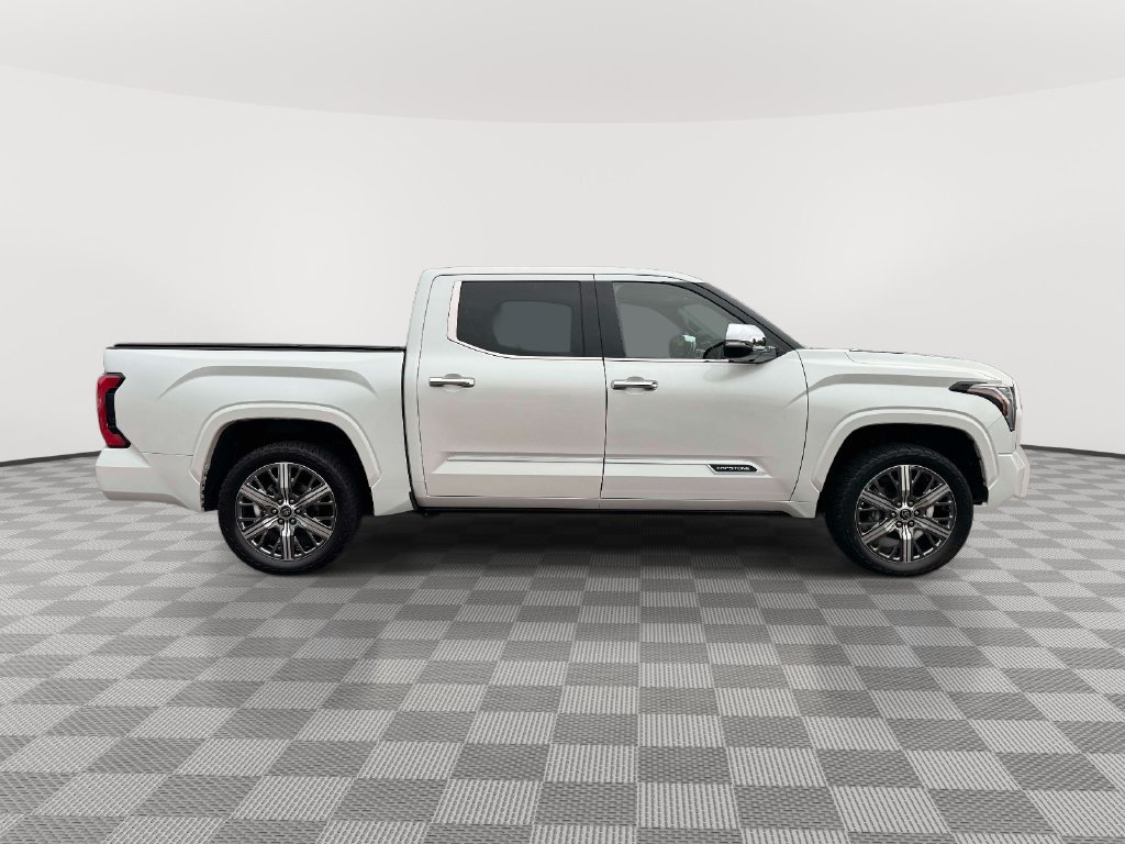 Used 2022 Toyota Tundra Capstone AWD/4WD image 8