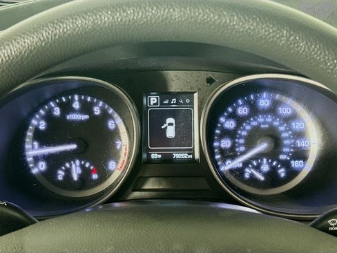 Used 2018 Hyundai Santa Fe Sport image 16