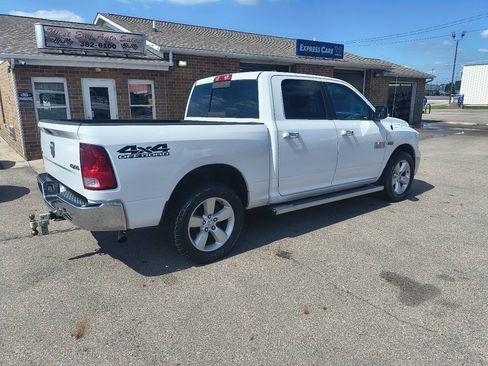 Used 2017 RAM 1500 Classic SLT AWD/4WD image 5