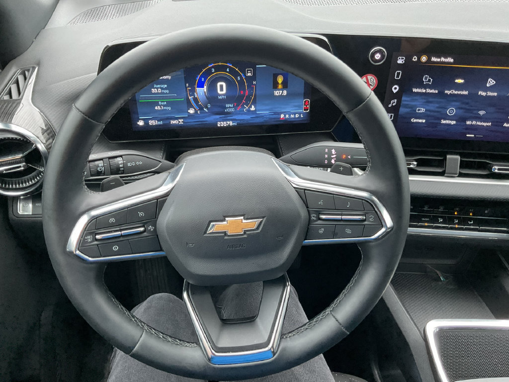 Used 2026 Chevrolet Equinox LT AWD/4WD image 10