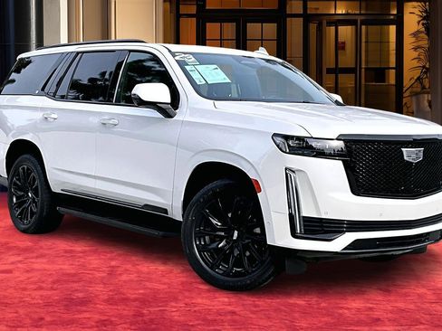 Used 2023 Cadillac Escalade Sport w/ LPO, ONYX Package image 11