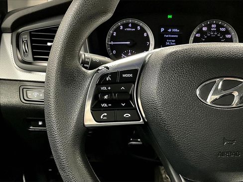 Used 2018 Hyundai Sonata ECO image 9