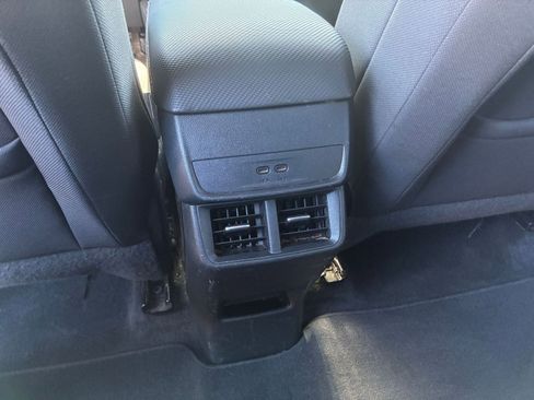 Used 2025 Chevrolet Equinox LT AWD/4WD image 21