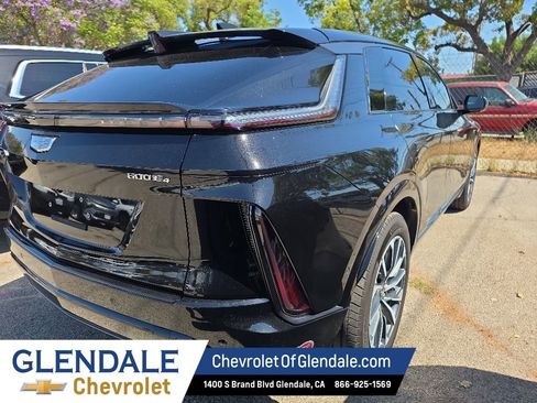 Used 2024 Cadillac Lyriq Sport AWD/4WD image 8