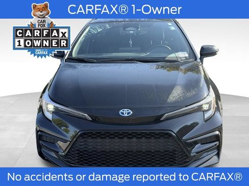 Used 2024 Toyota Corolla SE w/ Convenience Package FWD image 2