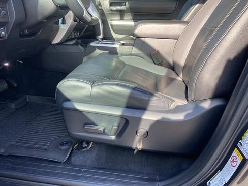 Used 2018 Toyota Tundra Limited w/ Limited Premium Package AWD/4WD image 21