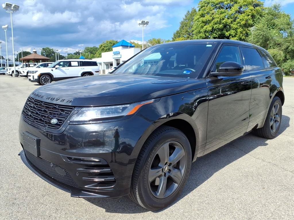Used 2025 Land Rover Range Rover Velar Dynamic SE AWD/4WD image 7