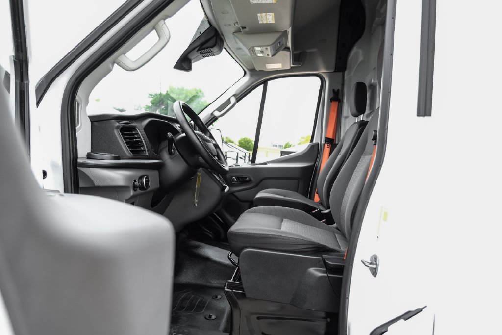 Used 2024 Ford Transit 250 148 High Roof Extended w/ Load Area Protection Package RWD image 3