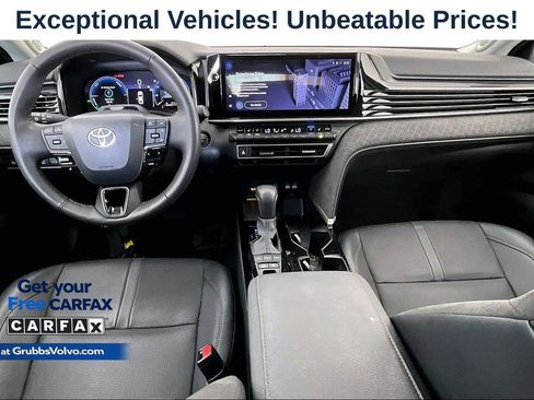 Used 2025 Toyota Camry XLE w/ Premium Plus Package FWD image 17