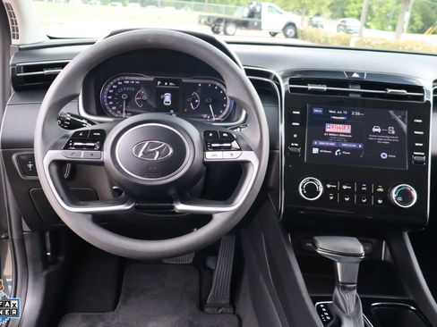 Used 2022 Hyundai Tucson SEL FWD image 17