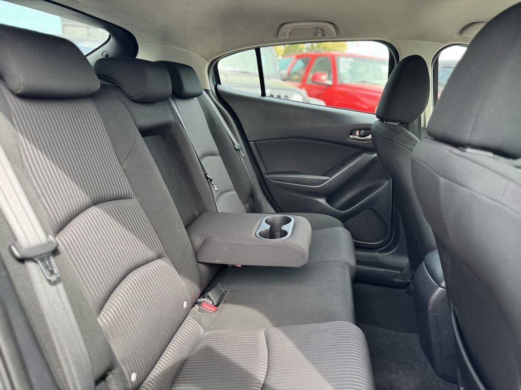 Used 2015 MAZDA MAZDA3 i Touring FWD image 10