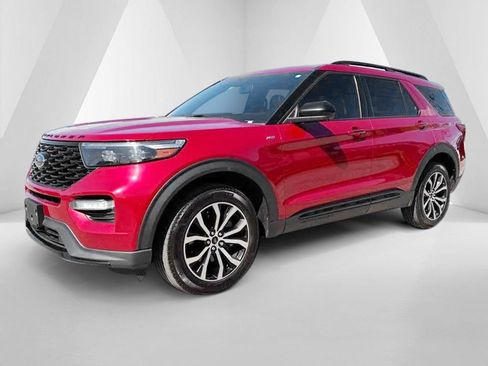Used 2023 Ford Explorer ST-Line w/ Class IV Trailer Tow Package AWD/4WD image 3