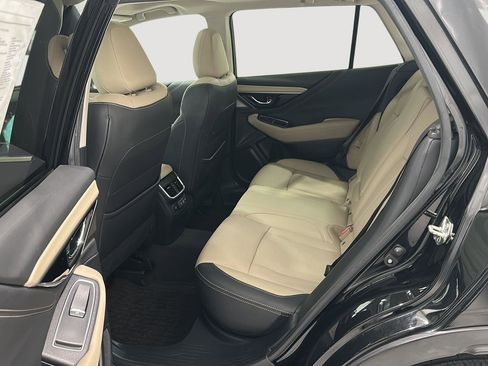 Used 2021 Subaru Outback Limited image 23