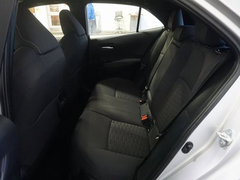 Used 2023 Toyota Corolla SE image 18