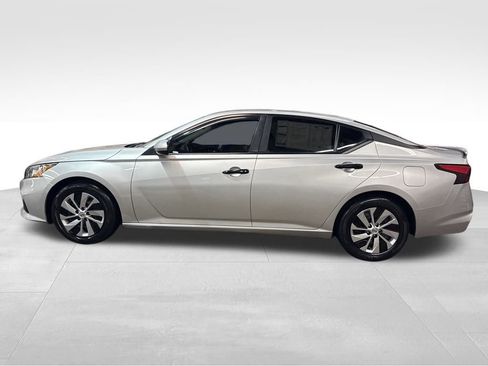 Used 2019 Nissan Altima 2.5 S image 3