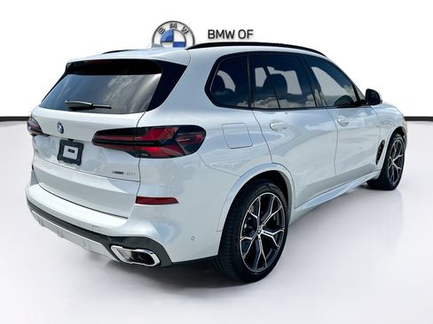 Used 2026 BMW X5 sDrive40i w/ M Sport Package RWD image 7