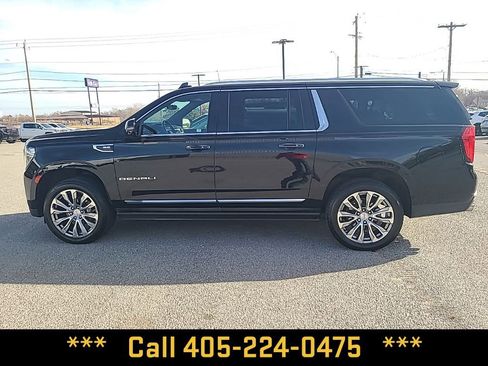 Used 2021 GMC Yukon XL Denali w/ Denali Premium Package image 15