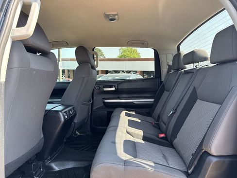 Used 2016 Toyota Tundra SR5 w/ SR5 Upgrade Package image 20