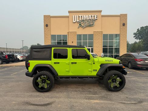 Used 2021 Jeep Wrangler Unlimited Sport AWD/4WD image 1