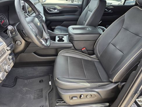 Used 2021 Chevrolet Tahoe Premier w/ Premium Package image 11