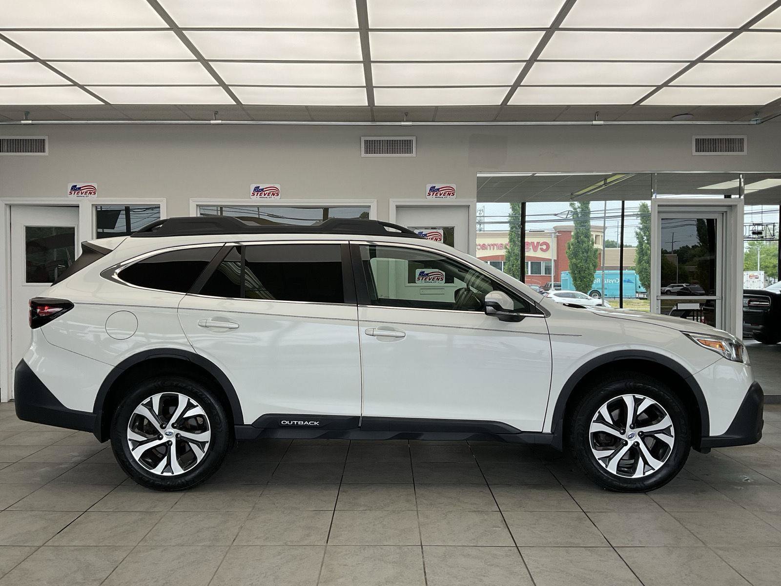Used 2021 Subaru Outback Limited XT AWD/4WD image 4