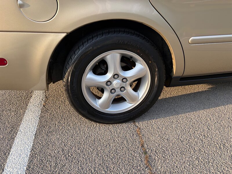 Used 2001 Ford Taurus SE FWD image 27