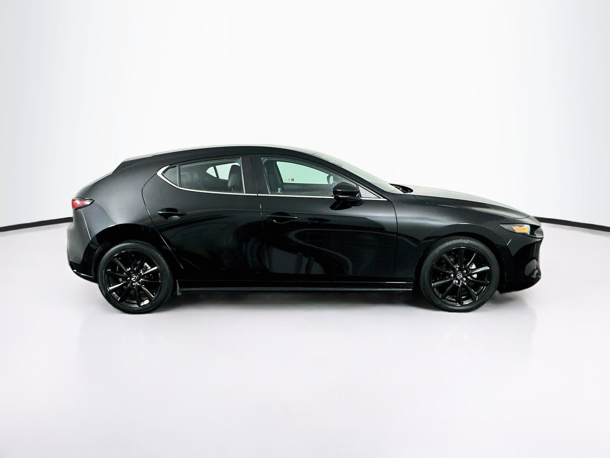Used 2024 MAZDA MAZDA3 s FWD image 10