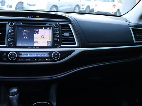 Used 2016 Toyota Highlander Limited Platinum AWD/4WD image 48