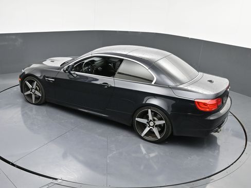 Used 2011 BMW M3 Convertible image 35